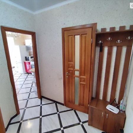 Комфортна Квартира В Жк Сімейний Apartment Vinița Exterior foto